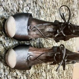 Vionic calypso pewter leather metallic espadrille lace up wedge